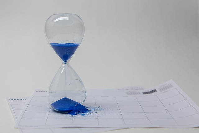 Image of hour glass representing time it takes to acquire the professional experience to become an automation engineer.